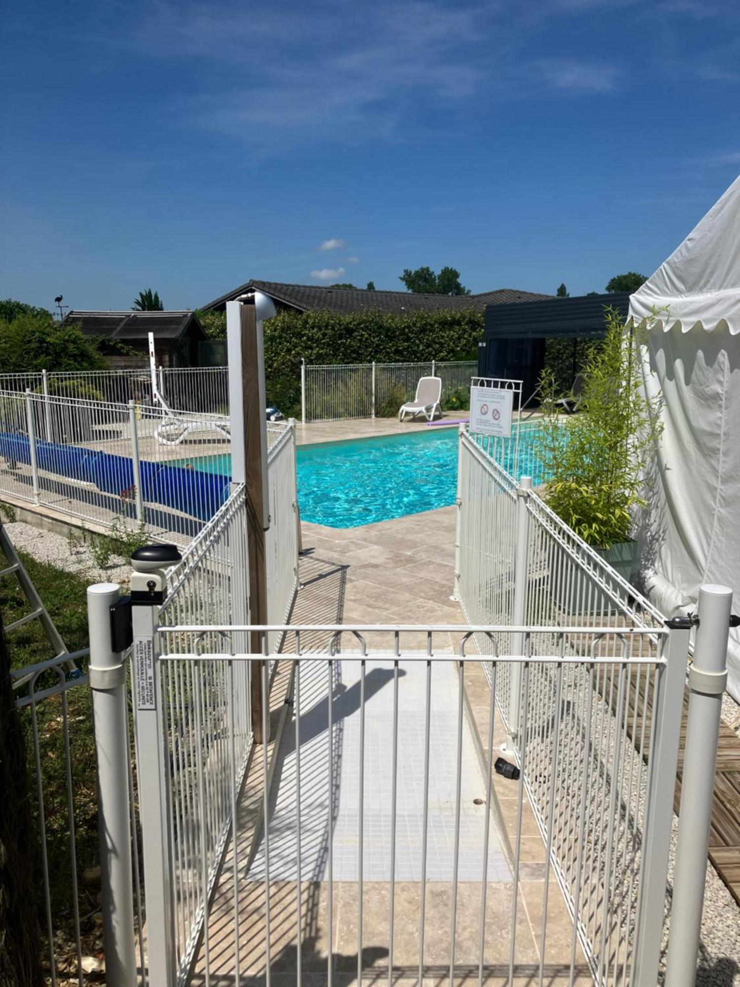 Villa Les Pilotis Du Cognac Bourg-Charente Exterior foto